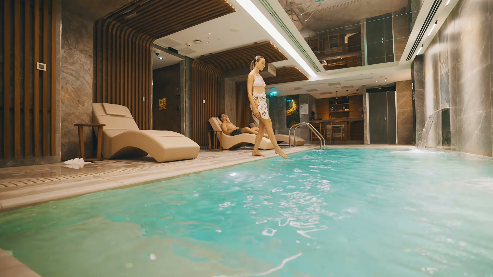 grand-galata-176s Grand Galata Hotel & Spa tanıtım filmi — kapalı havuz ve spa